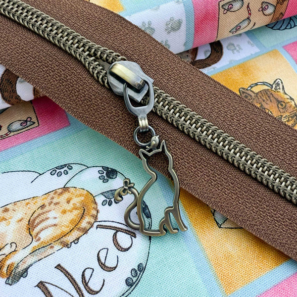 Antique Kitty Pulls for #5 Zipper Tape - Package of 5