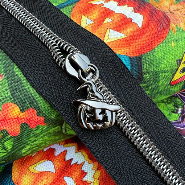 Gunmetal Pumpkin Jack O'Lantern Pulls for #5 Zipper Tape - Package of 5